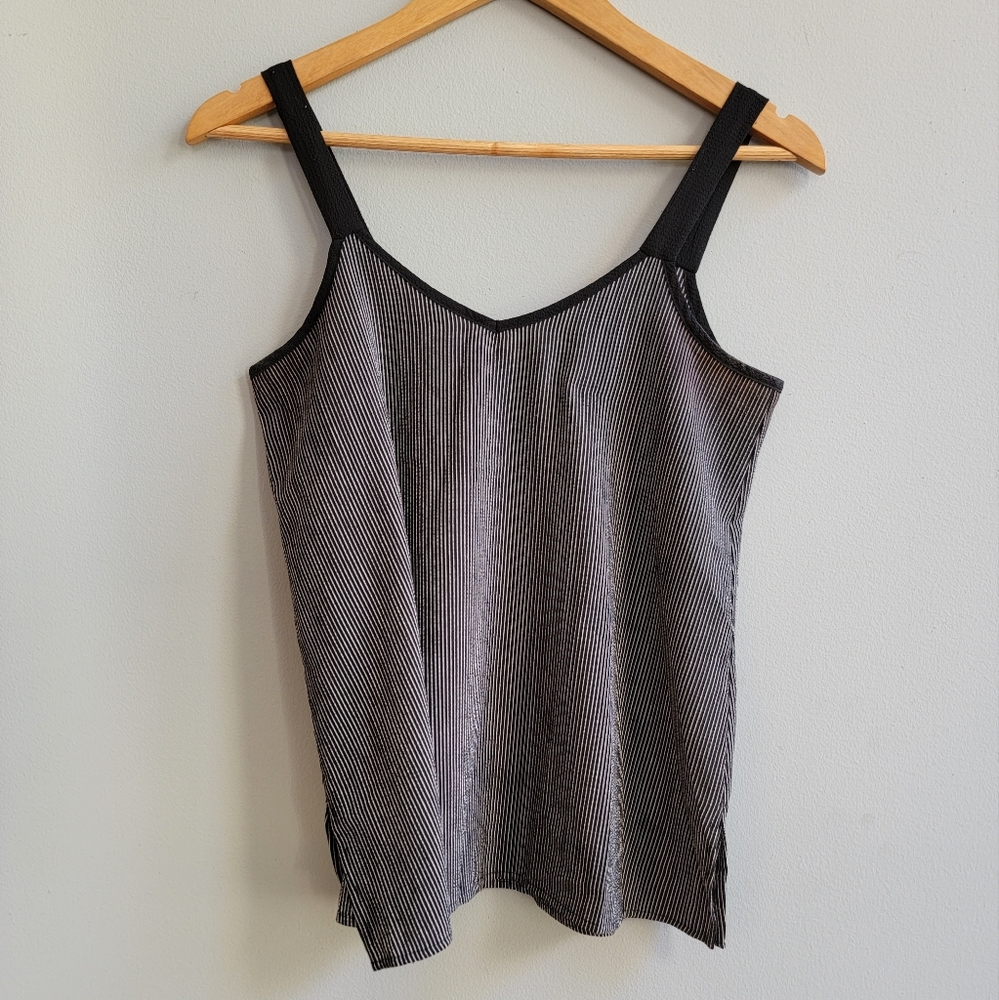 Textured Striped Black and White Tank XS